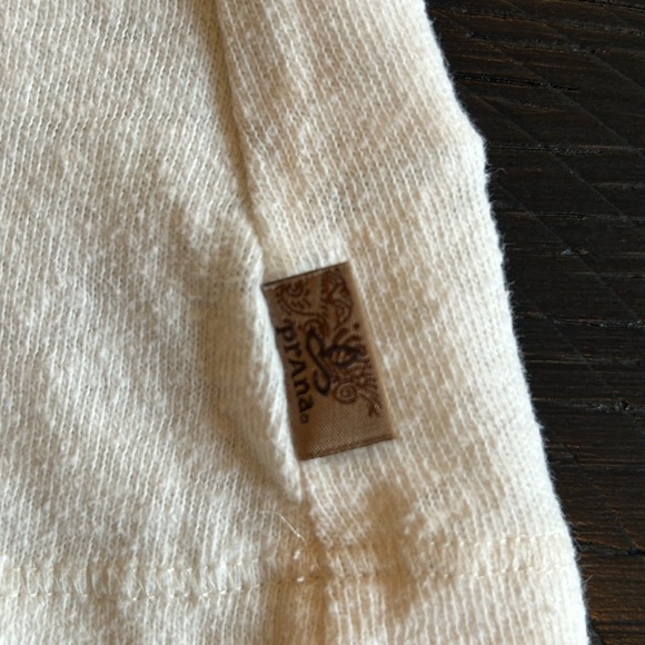 Prana Women’s Long Sleeve T-shirt - Picture 5 of 5